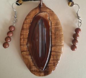  wood pendant and earing set