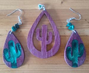  wood pendant and earing set